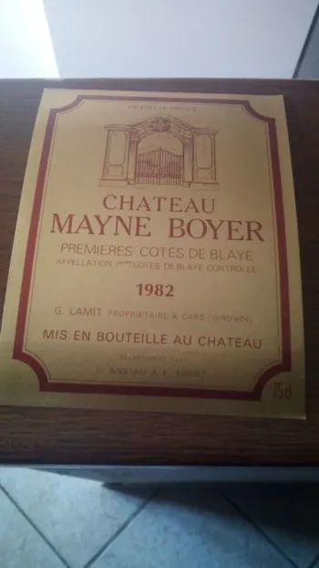 étiquette de vin château mayne Boyer première côte de Blaye 1982 neuve -