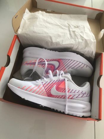 Paire de basket nike neuve