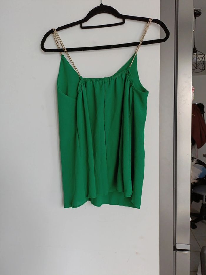 Top vert fluide volant bretelles chaînes dorées Légères non transparente avec chaînes en acier - photo numéro 3