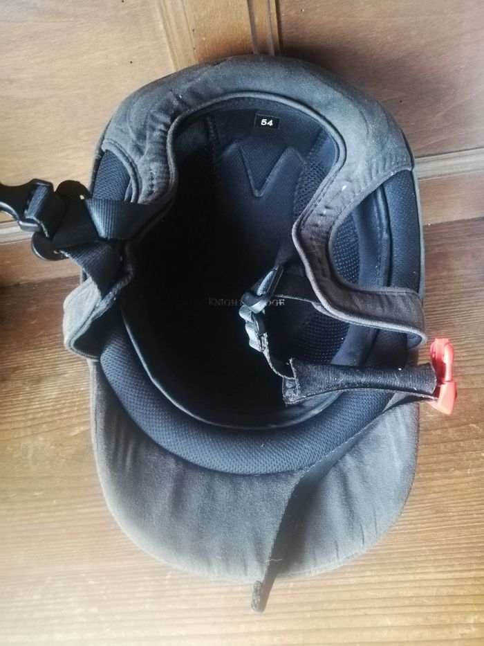 Bombe d'équitation - photo numéro 4