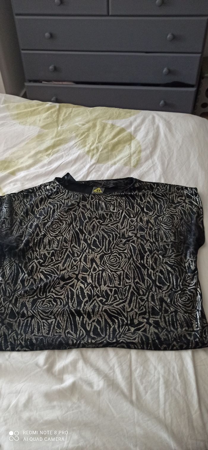 T shirt t. 42