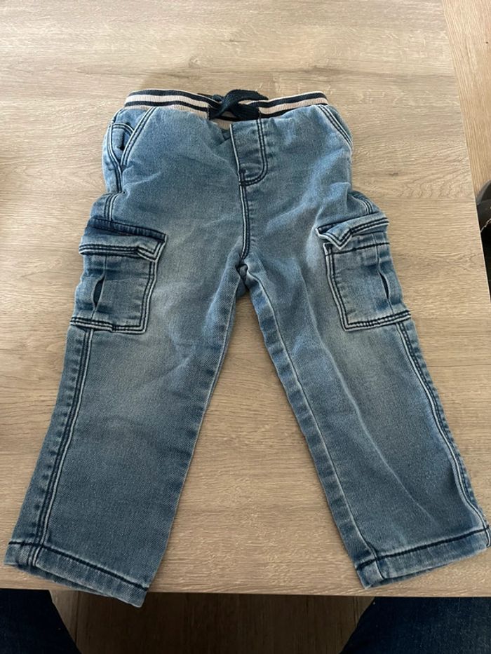 Jeans taille 12 mois