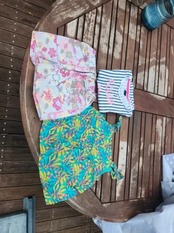 Lot vêtements 4 ans