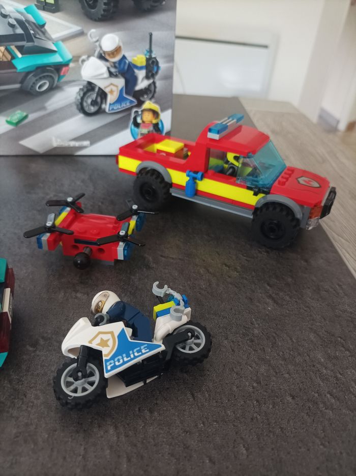 Lot Lego city courses poursuites - photo numéro 8