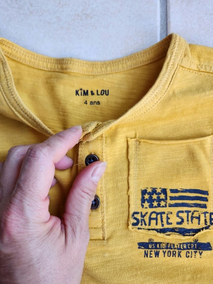 T-shirt taille 4 ans - photo numéro 2
