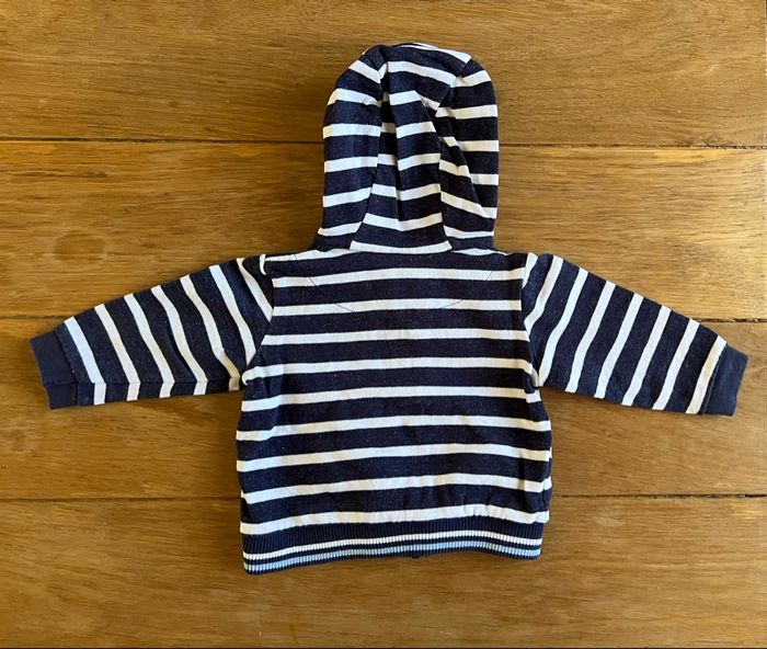 Gilet Baby Club 6 mois - photo numéro 2