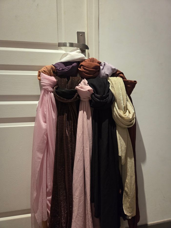 Lot de 11 foulard multicolore