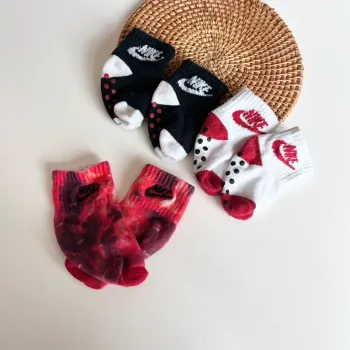 Lot chaussettes Nike antidérapantes
