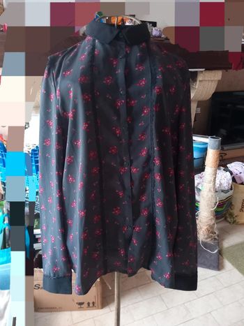 Chemisier à fleurs rouges (T. 42)