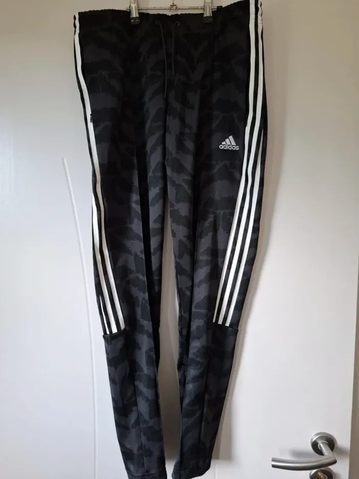 Survêtement Adidas neuf mix and match - photo numéro 4