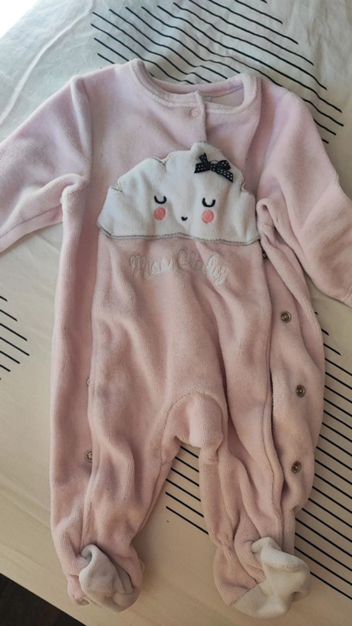 Pyjama 1 mois - photo numéro 3