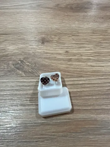 Paire de boucles d’oreilles neuve fille médicale acier inoxydable argent cœur diamant