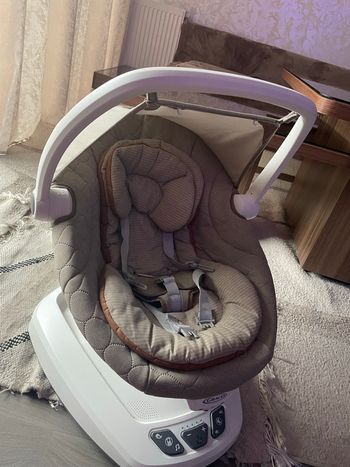 Balancelle bébé  électrique graco