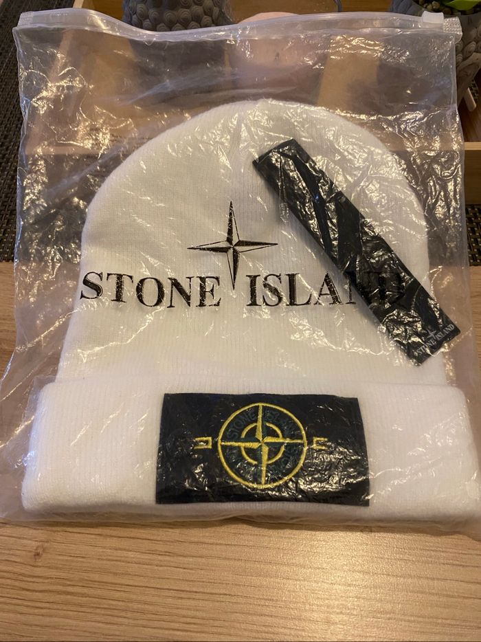 Bonnet stone island - photo numéro 4