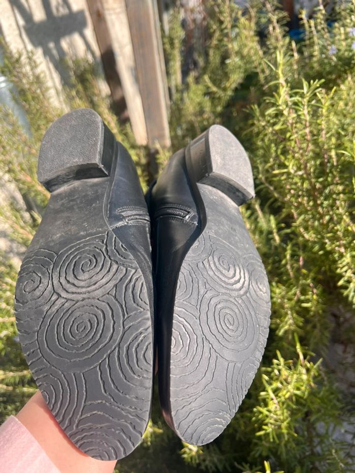 Bottines noires - photo numéro 4