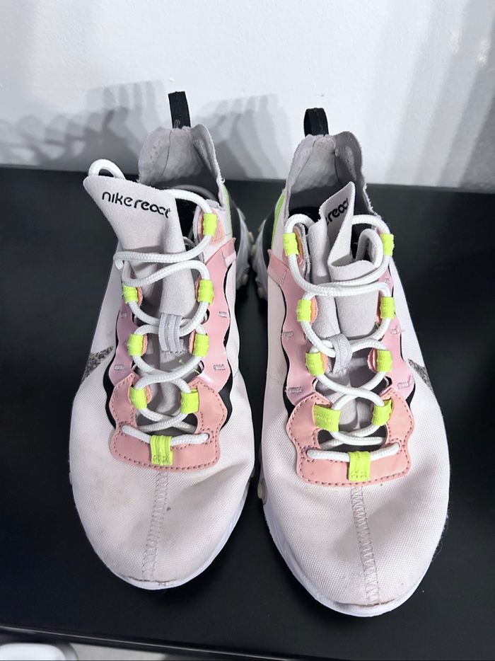 Nike React Element 55 – Pointure 38 – Bon état – Coloris unique & confort max - photo numéro 3
