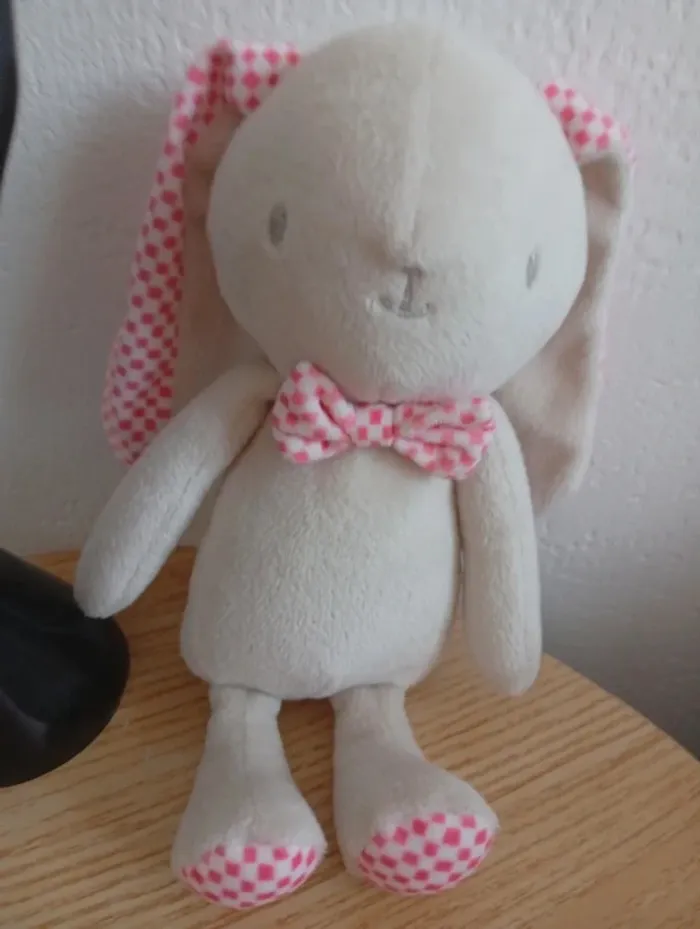 Klorane Lapin en peluche avec noeud papillon très jolie bon état animaux en peluche - photo numéro 2