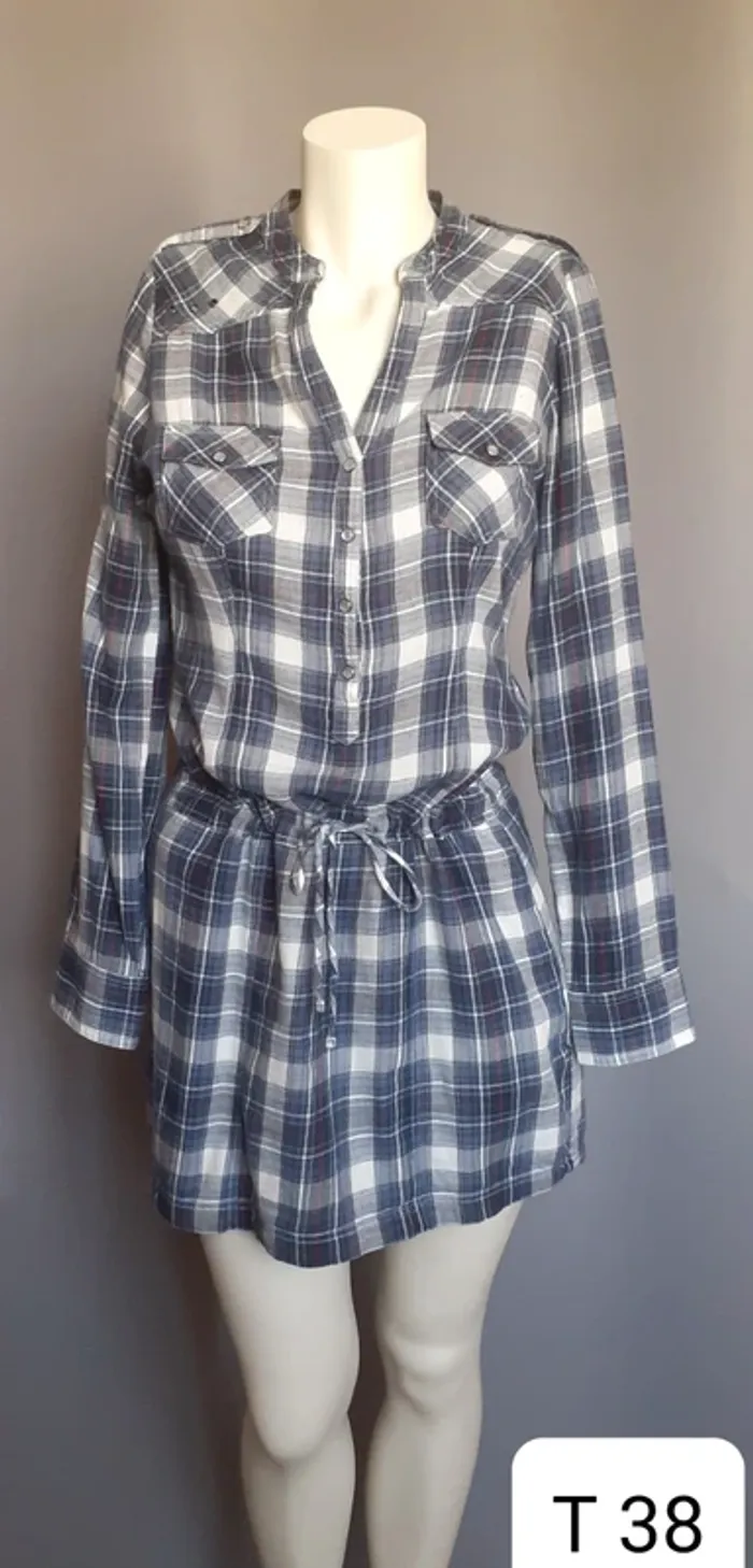 Jolie mini robe rayée - photo numéro 12