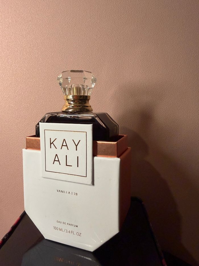 KAYALI vanilla 28 - photo numéro 5