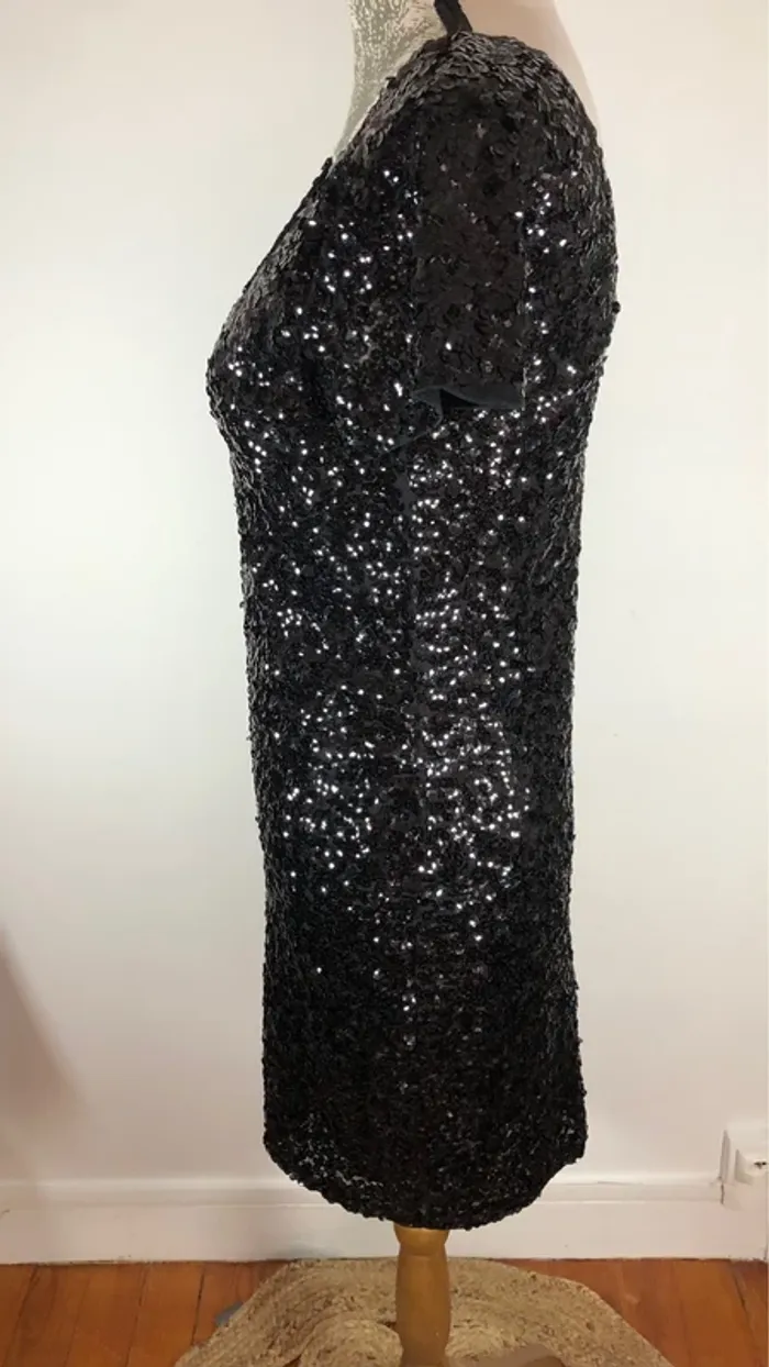 Robe sequins - photo numéro 2