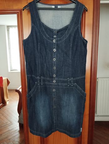 Robe en jeans taille 44 