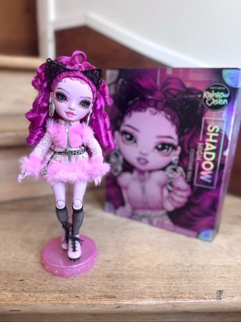 Lola shadow High Rainbow High
