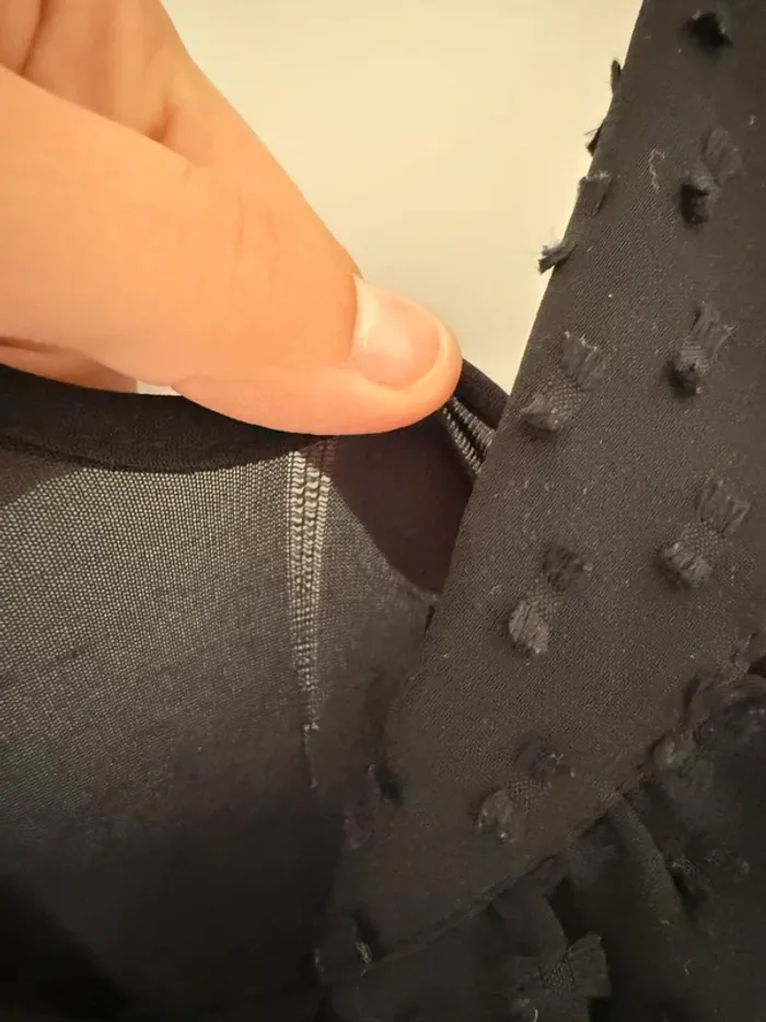 Robe noir H&M taille 38 en très bon état - photo numéro 9