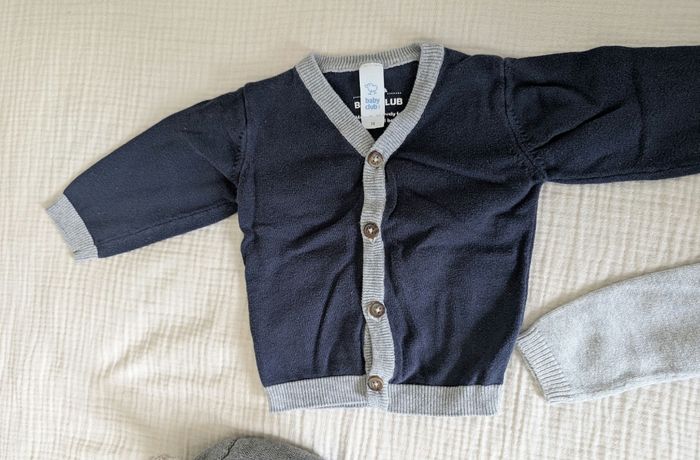 Lot de 4 gilets 9 mois - photo numéro 9