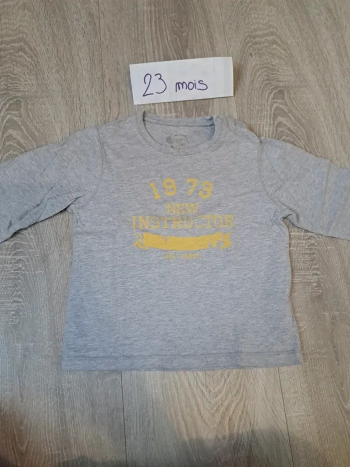 T-shirt manche longue 23 mois