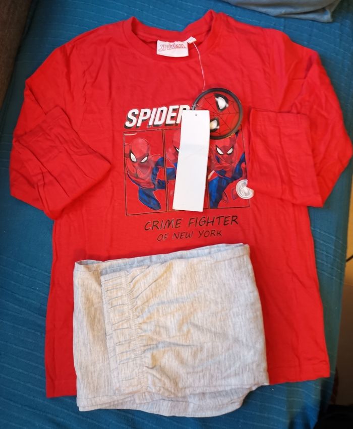 Pyjama Marvel Spiderman en coffret taille 10 ans neuf - photo numéro 2