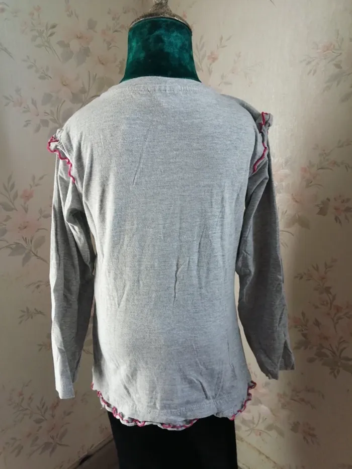 Tee-shirt manches longues gris à imprimé tête hello kitty et volants / charmmy kitty / (8ans) - photo numéro 5
