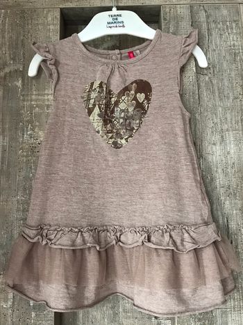 Robe légère a volant marron avec dessin cœur  fille 12 mois Orchestra