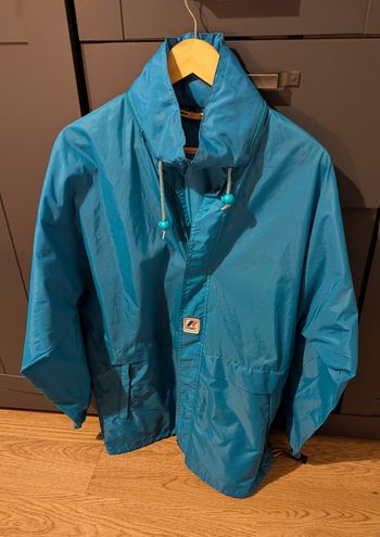 Veste coupe-vent K-Way bleue – Taille M – Très bon état