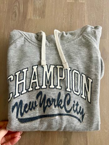 Sweat de la marque champion