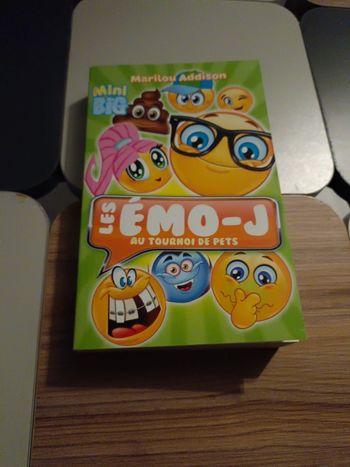 Les emo-j