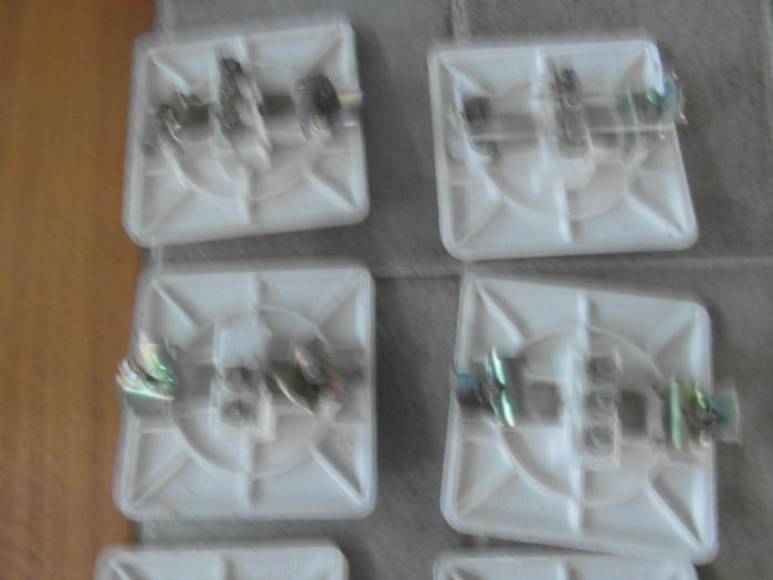 lot 16 interrupteurs - photo numéro 3