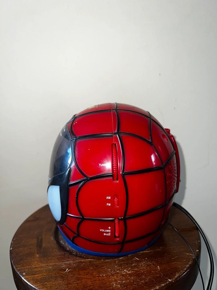 Réveil radio avec projection spider man 2010 - photo numéro 5