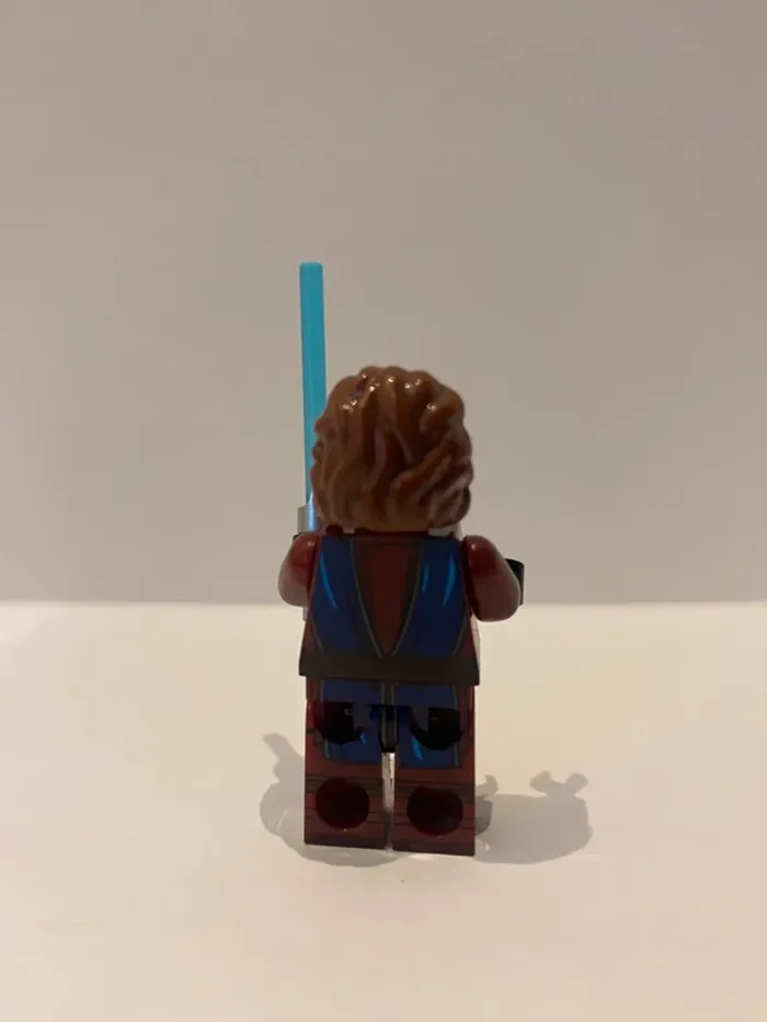 Figurine type lego Jedi Anakin Skywalker. Star Wars - photo numéro 3