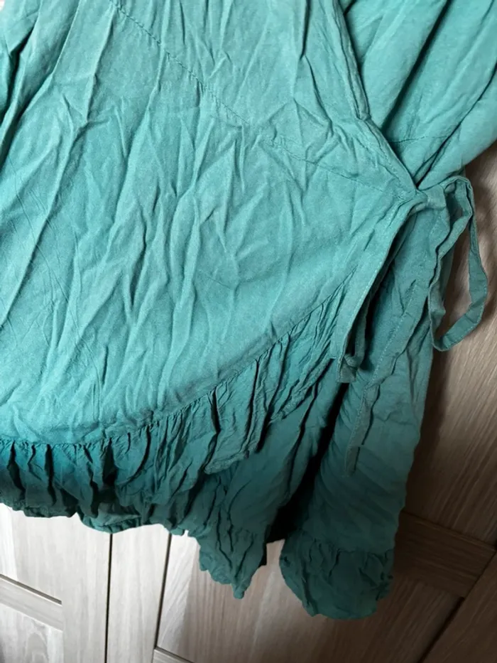 Robe portefeuille verte KIABI t.46 - photo numéro 3