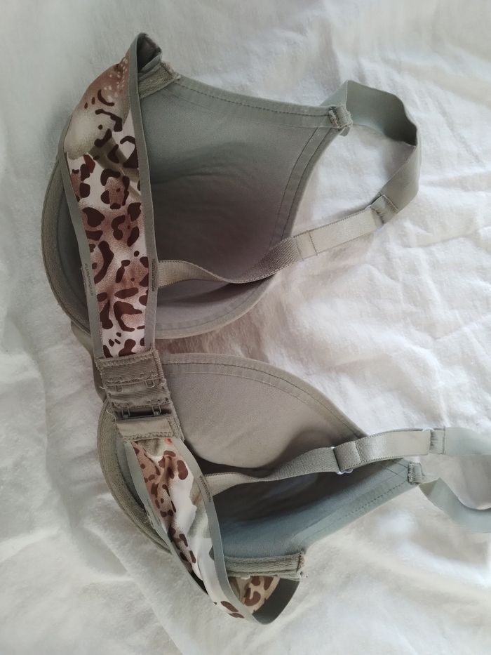 Soutien gorge - photo numéro 2