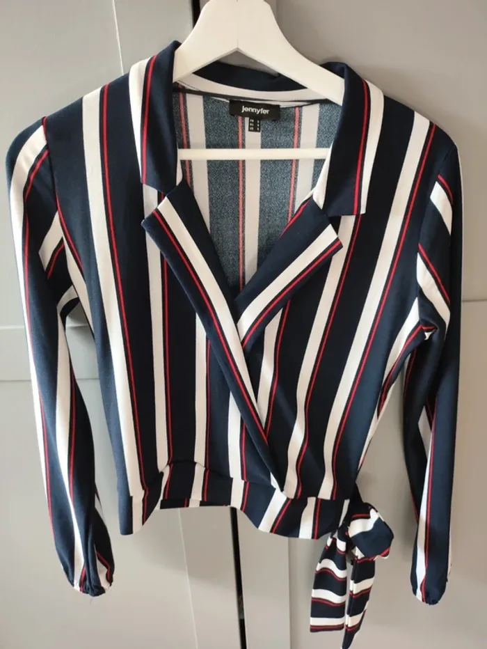 Blouse courte