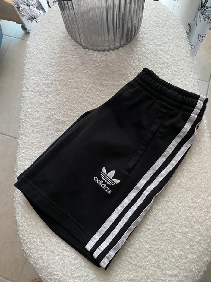 Short Adidas