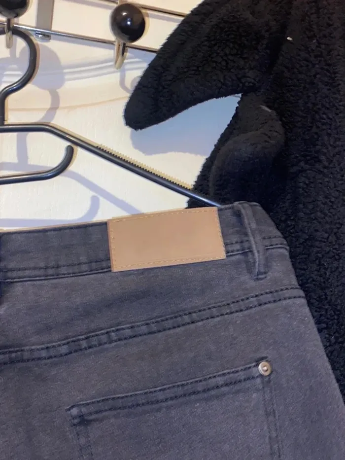 Jeans slim avec bande sur le cotes - photo numéro 5