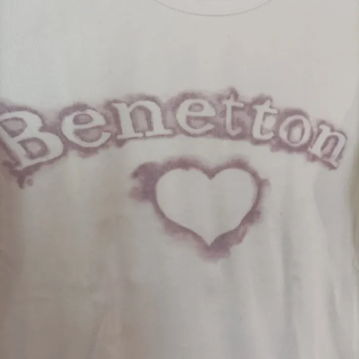 T-shirt Benetton 10 ans - photo numéro 2