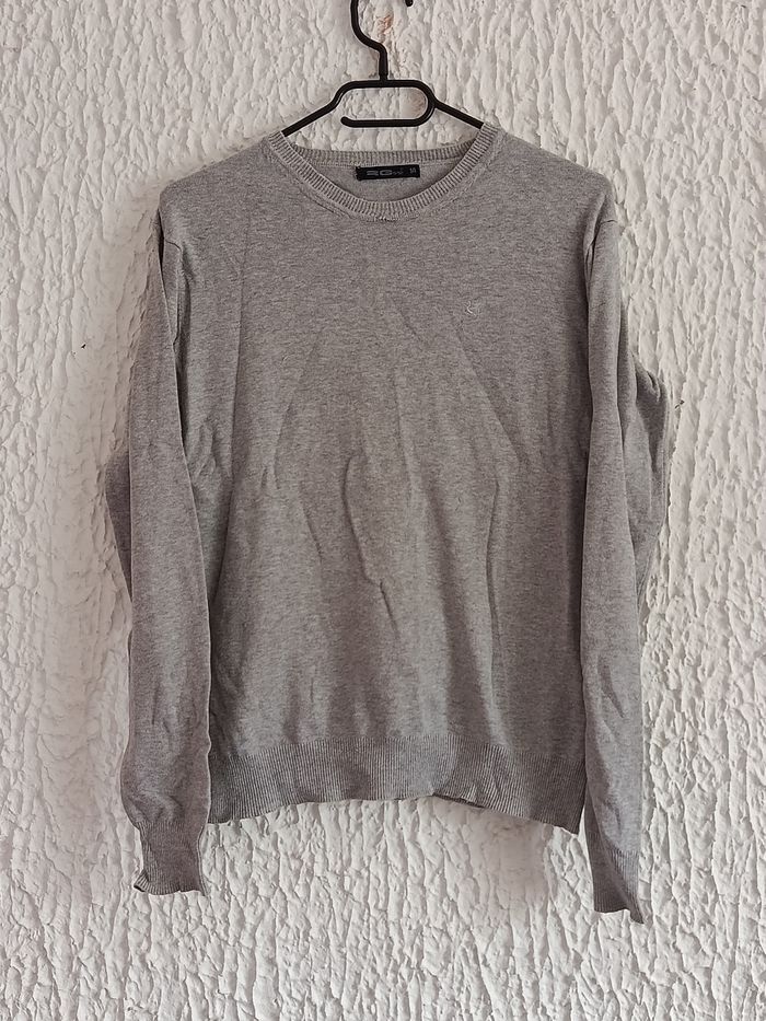 Pull gris