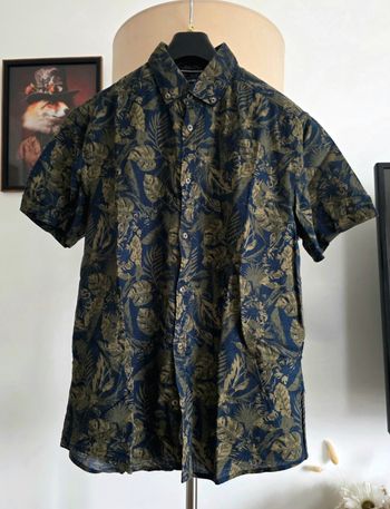 Chemisette très bon état 