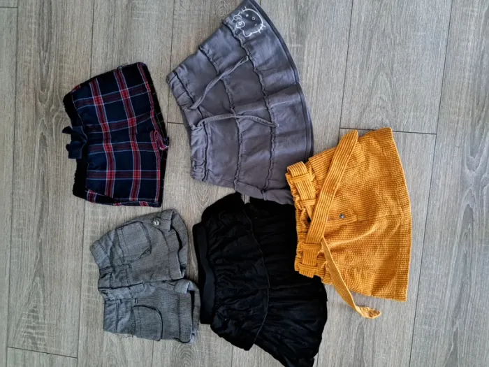 Jupe et shorts 4 ans