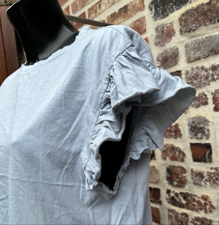 💙 T-shirt à manches volantées – T38 – ZARA 💙 - photo numéro 3