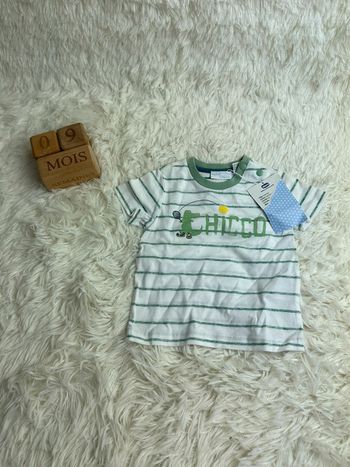 👕 T-shirt rayé Chicco – Taille 9 mois