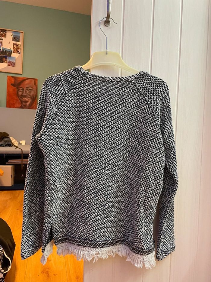 Pull gris et blanc Bershka XS - photo numéro 2